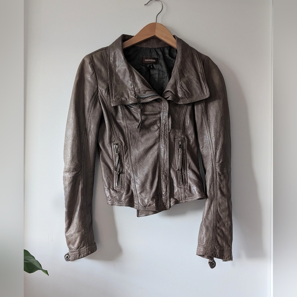Danier leather Jacket - Picture 1 of 5